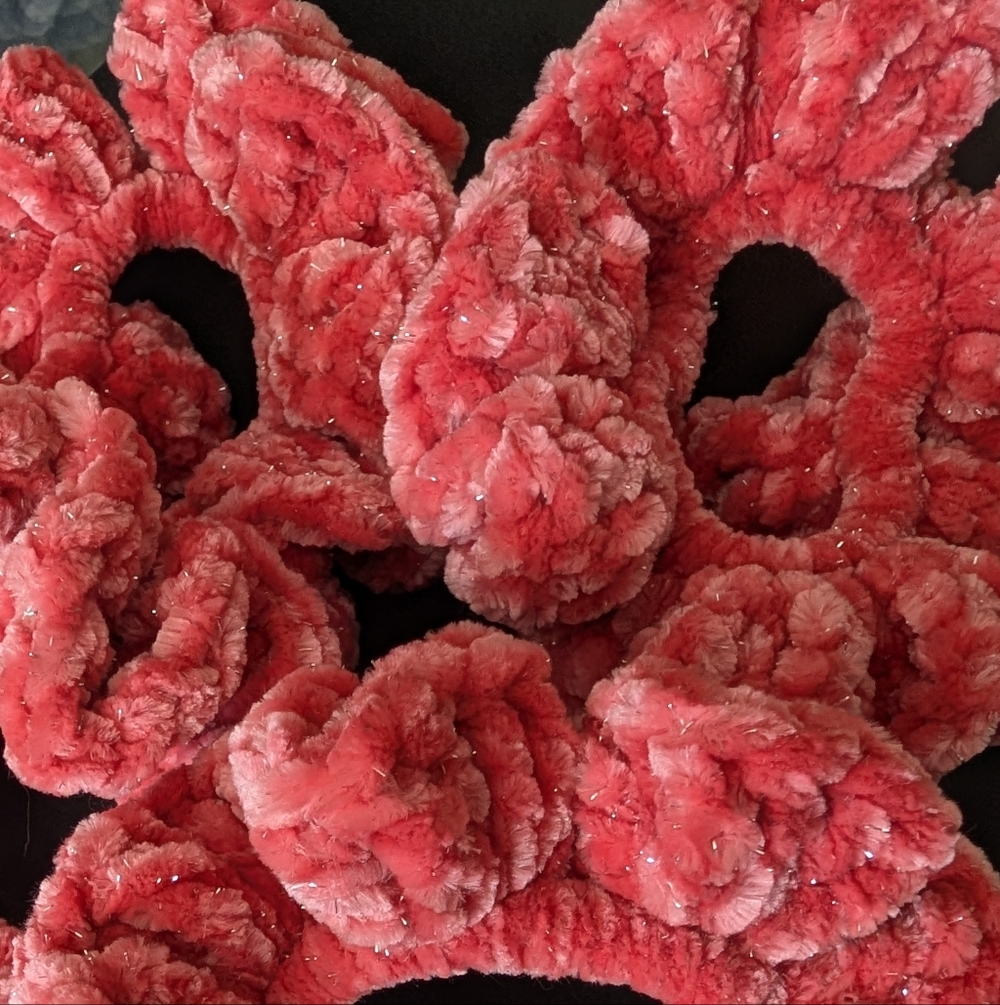 Juicy Couture Luxe Velour Sparkle Scrunchie - Coral Haze